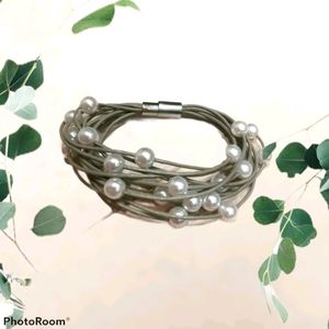 Pearl magnetic Bracelet
